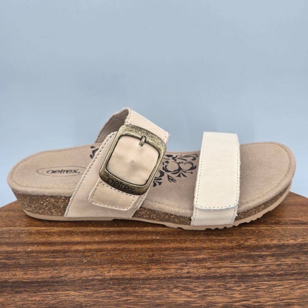 Aetrex Daisy Sandals Womens 7.5 Cream Leather Adjustable Straps Wedge Orthotic